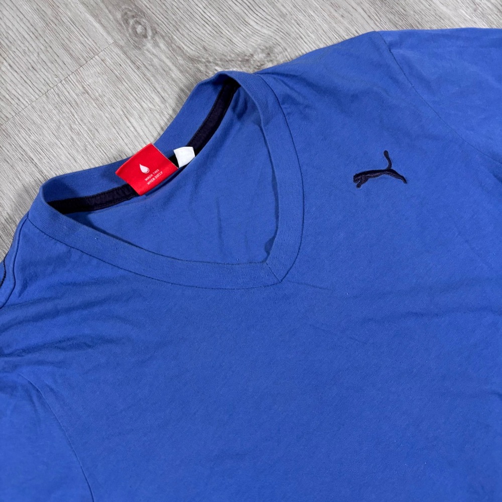 Puma Sport Lifestyle Mens V-Neck T-Shirt Blue Embroidered Logo Short Sleeve M